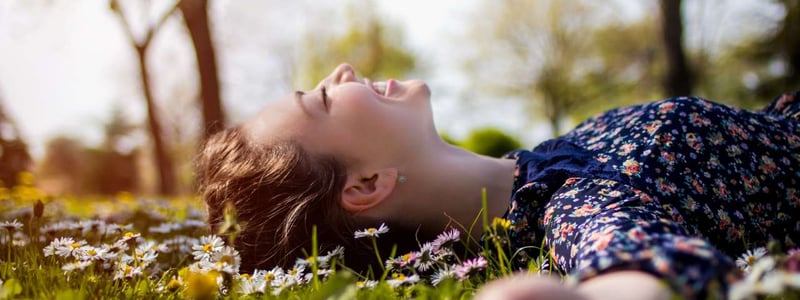 Serotonin wird auch als Glückshormon bezeichnet.