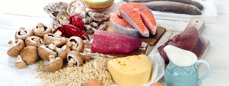 Lebensmittel mit Vitamin B12.